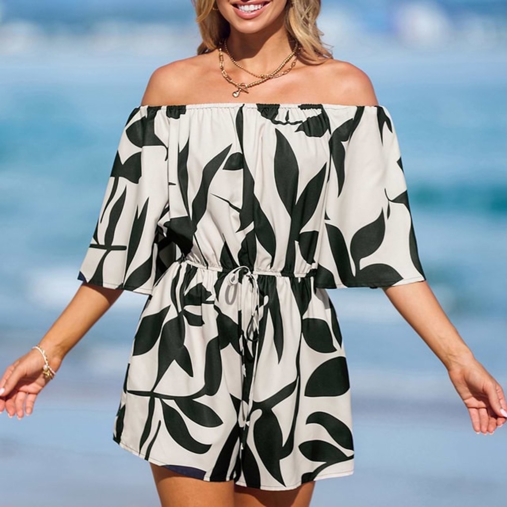 Cupshe Off-Shoulder Leaf Print Romper
